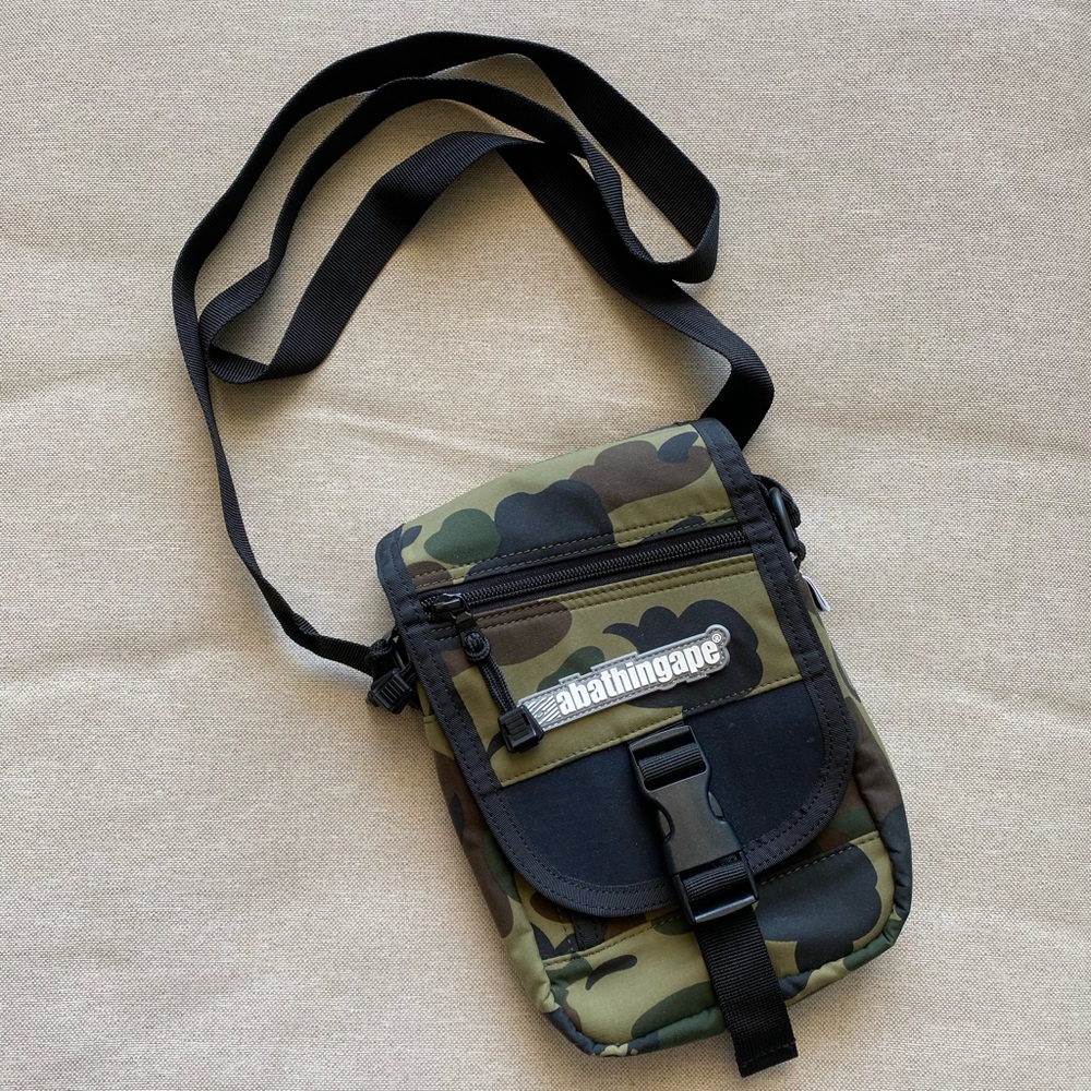 A Bathing Ape / Camo Shoulder Bag